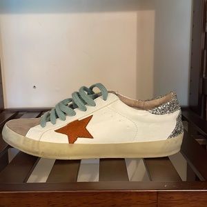 Never Worn Shu Shop Star Glitter Sneaker - Size 9
